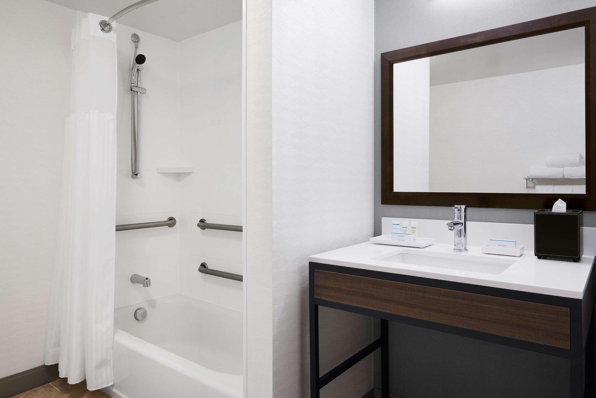 Hilton Garden Inn Cincinnati Northeast Loveland Ngoại thất bức ảnh