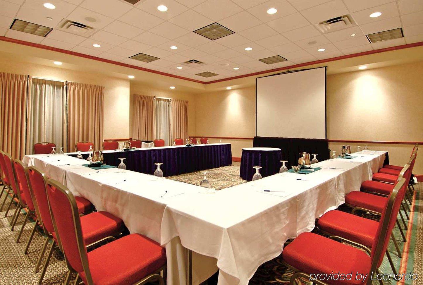 Hilton Garden Inn Cincinnati Northeast Loveland Kinh doanh bức ảnh